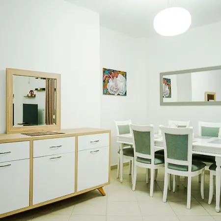Casas Del Mar Apartment